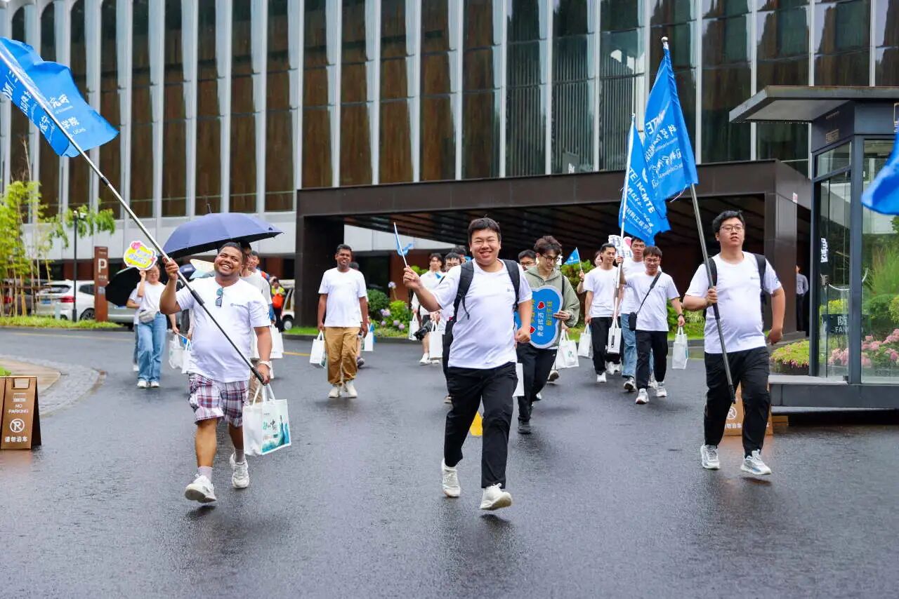 Dongqian Lake Hike for the Graduates of 2024-3
