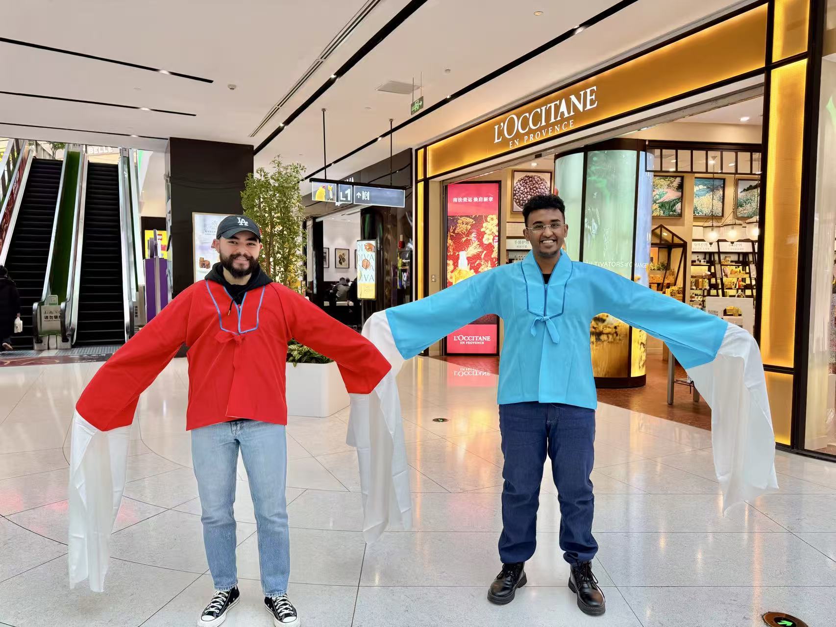 Experience Traditional Chinese Attire