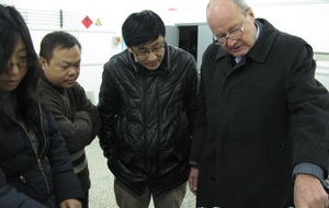 World-Famous Fuel Cell Expert Dr. Ulf Bossel Visits NIMTE
